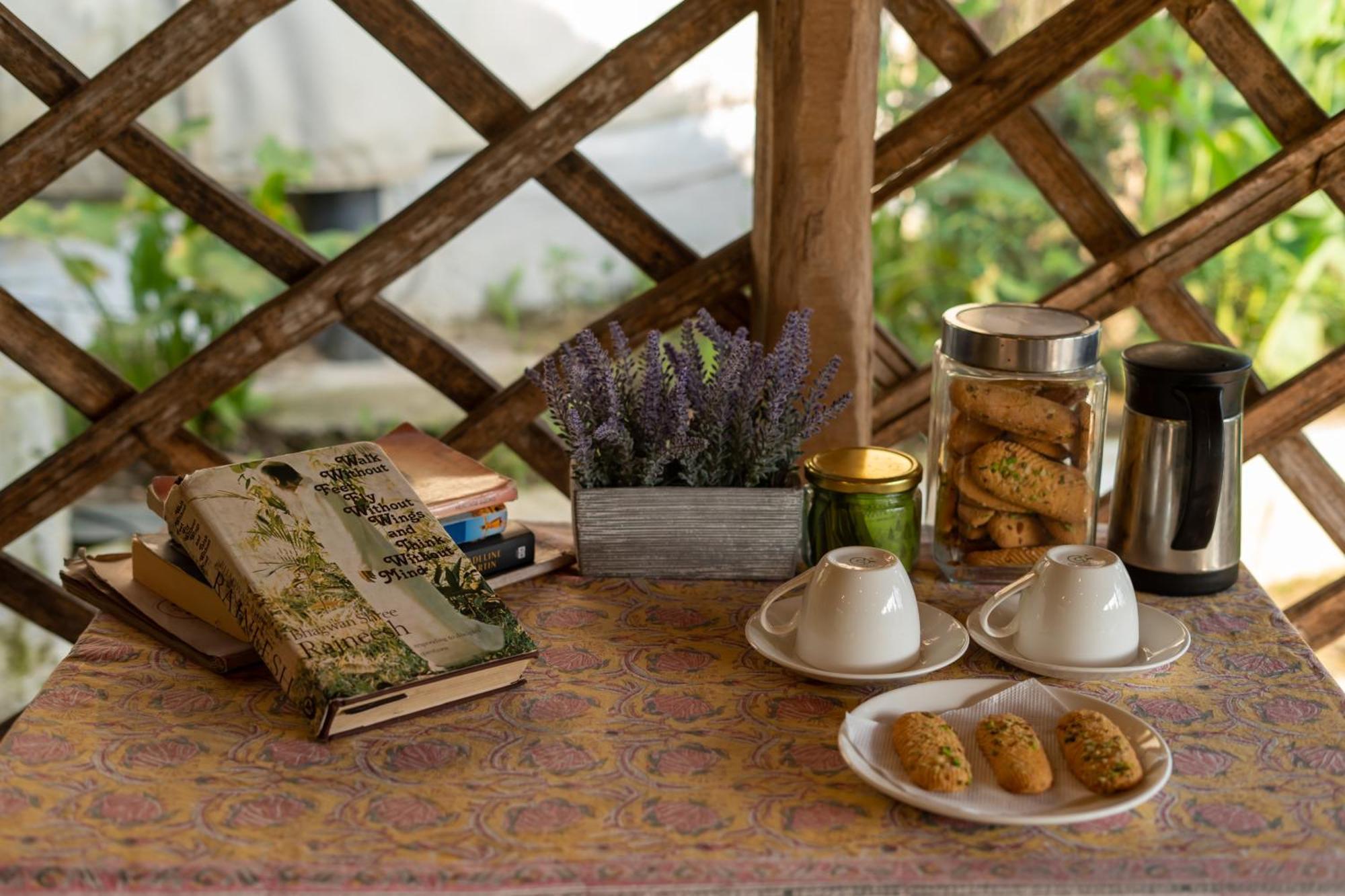 Dev Bhoomi Farms & Cottages Дармсала Экстерьер фото