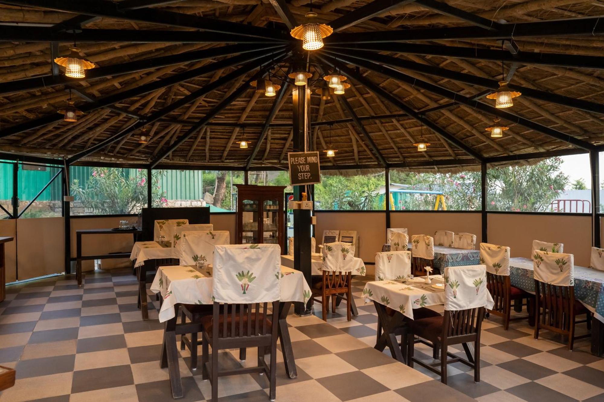 Dev Bhoomi Farms & Cottages Дармсала Экстерьер фото